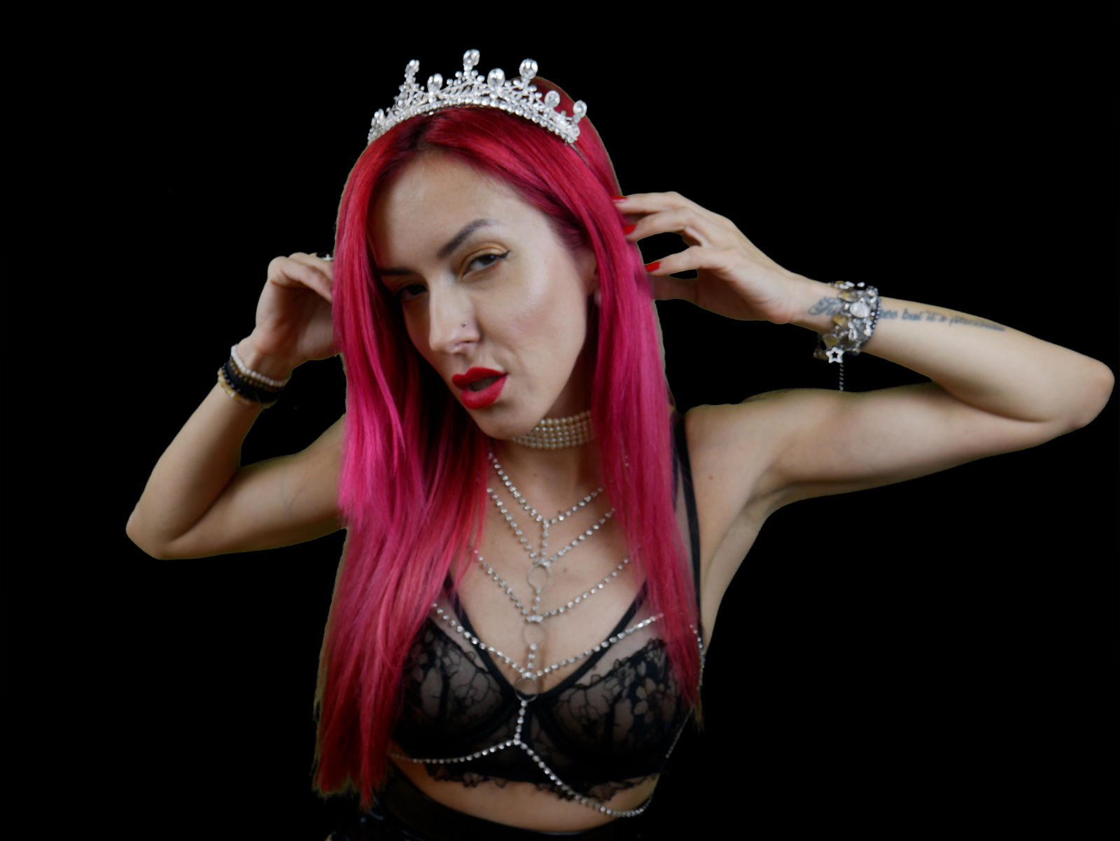 Goddess Clara Domme photo