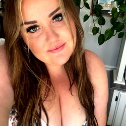 OnlyFans Model Amber in Bikini