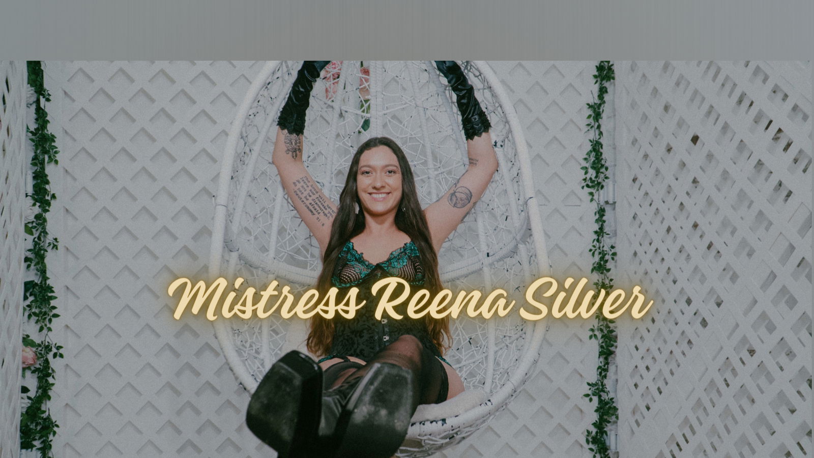 Mistress Reena Silver photo