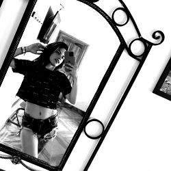 OnlyFans Model Astrid Leon in a Mirror Selfie