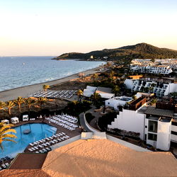 Andres Beltran photo