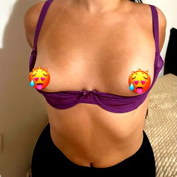 YOUR VIRTUAL WH๐RE ๐๐
๐ photo