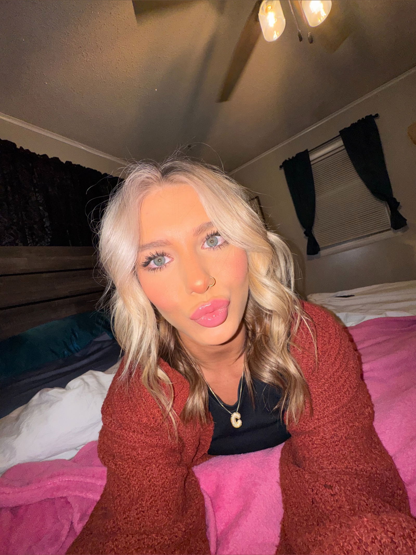 mercedes dezirea photo