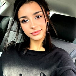 Rayna, Nearby Model for Onlyfans