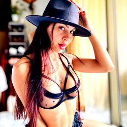 Stunning OnlyFans Model Annoula_Aggelidi