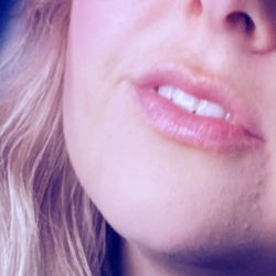 Alex Simpson - OnlyFans Model