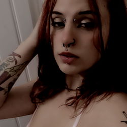 Syriin: OnlyFans Model, US