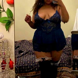 OnlyFans Model Salem in Lingerie