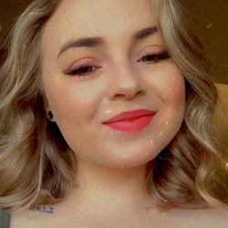 Stylish Model Ashley White From Nashville, Tennessee