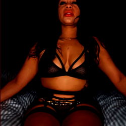 Dirty Husband Roy photo