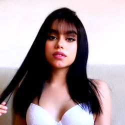 Stylish Andrea Ceballos