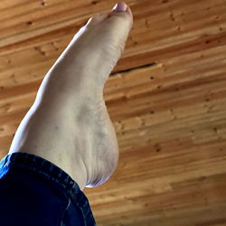 Alabastrine Feet photo