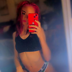 KBABBYYY Model Photo