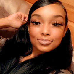 OnlyFans Model 'n a s h a y l a ✨ - From Ohio'
