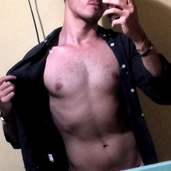 Onlyfans Model Afesus: Aesthetic Gym Photoshoot