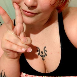 Introducing AlixSins: A Model for the OnlyFans Era