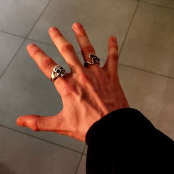 Onlyfans Model Acid Showcasing Hand