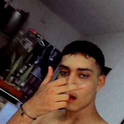 Fitness Model Alejandro Menezes: A Healthy Living Advocate