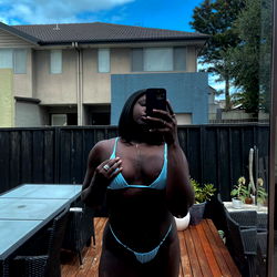 Agum Dut, Model Posing in Bikini