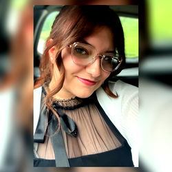 Model Alessia Posing for Selfie