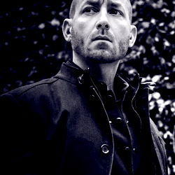 TheHotwifeHunter: A Timeless Icon