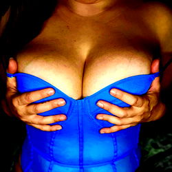 Baylin VIP: Showcasing Her Candid Moment