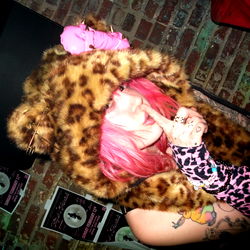 Azie 🦋, from: NYc