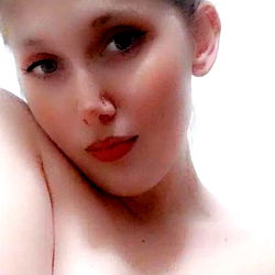 Nude Model Photo: Alycat136