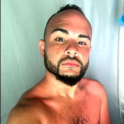 Dreamboy's Shirtless Selfie