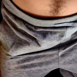 Tom Alzon: Onlyfans Model Showcasing his Pump