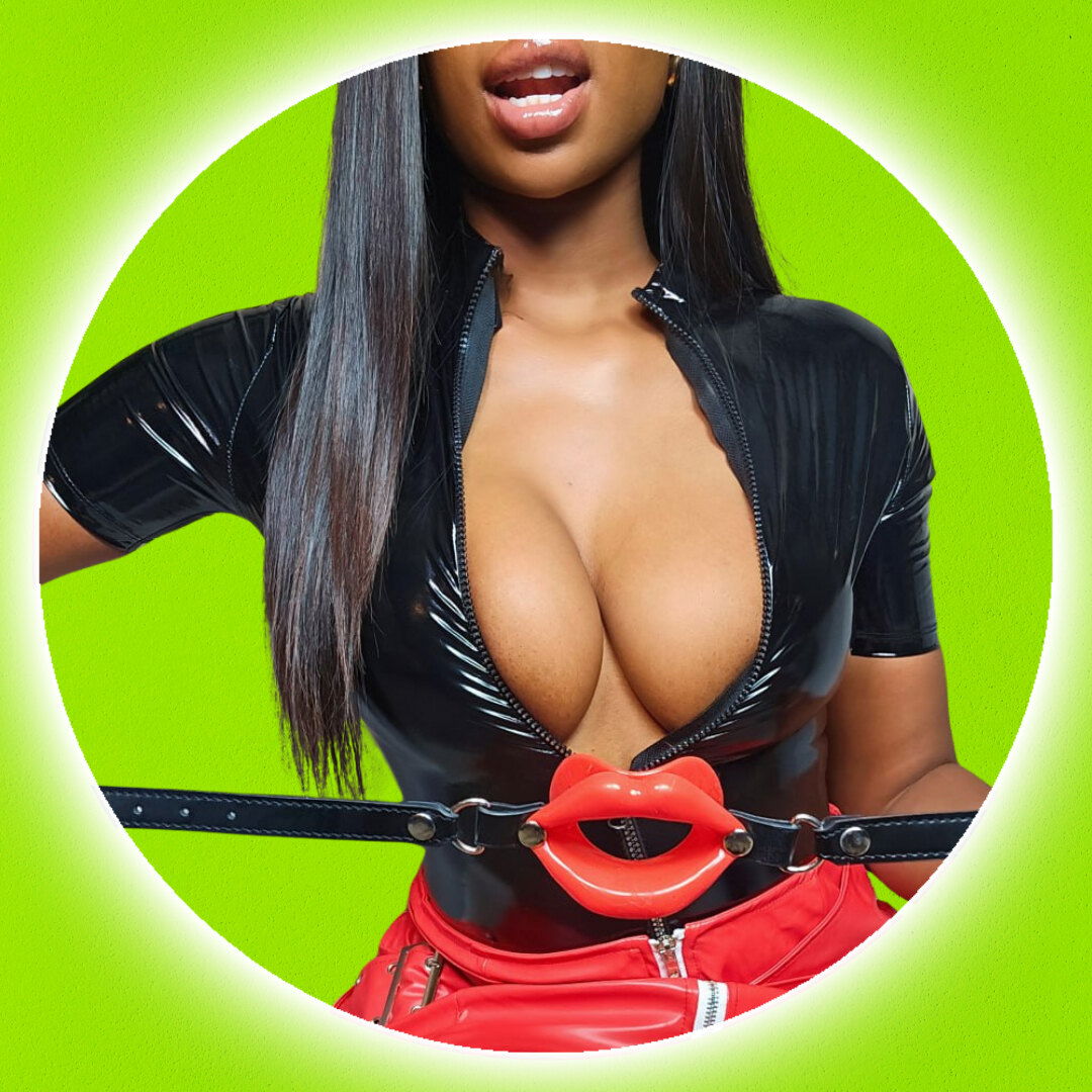 🟢𝐌𝐄𝐍𝐂𝐑𝐔𝐒𝐇𝐄𝐑🟢 photo