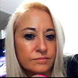 Monica - A Model on Instagram