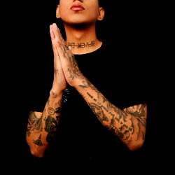 AkiraT Model Photo - Prayerful Vibe