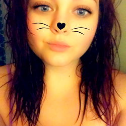 Anna, a model from Texas with playful hair