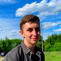 VLADYSLAV KUSTENKO photo