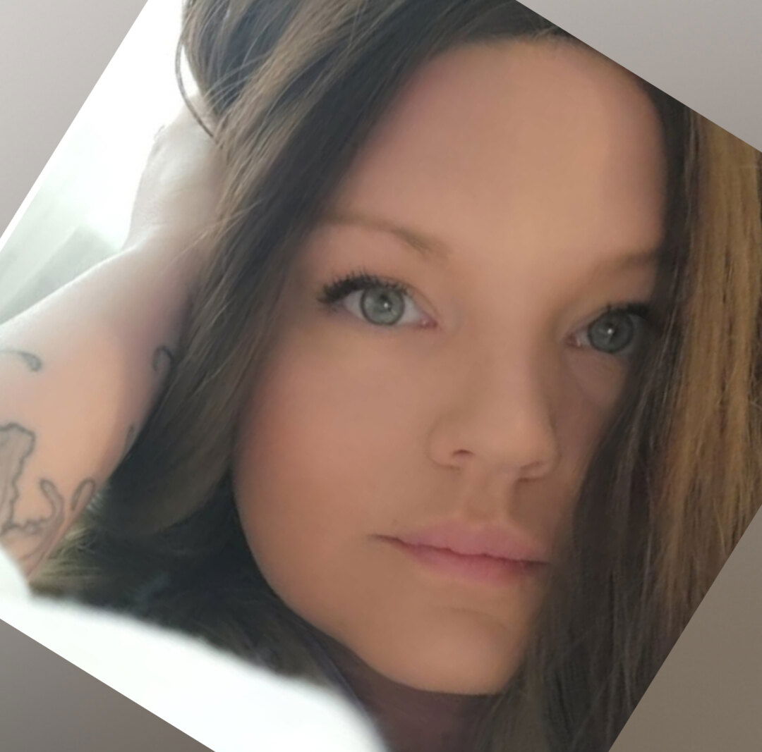 Side chick certified 🤫 photo