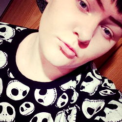 Cyrus Echo, Onlyfans Model