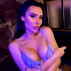 Exotic Beauty Alice Marx in Erotic Photoshoot