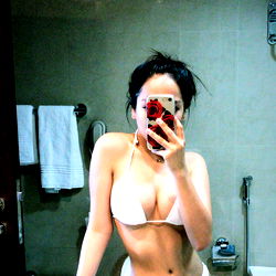 OnlyFans Model Alee in Swimwear