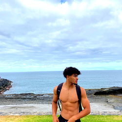 Aleex Dvvl at the Ocean