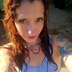 Darya Messalina, the Ink-Adorned Beauty with Gorgeous Tattoos