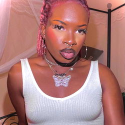 Skyn Syrene, 32-year-old Female Fashion Model