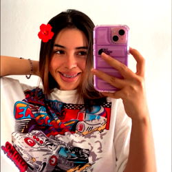 Aiko Martinez, Casually Posing for Selfie