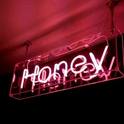 Alex Ava โจ photo