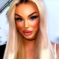 Personal Style with ★ HUNG MOMMY | Exclusive Glamour Content