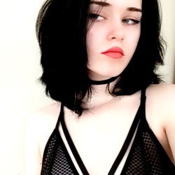 Sheba's Alluring Glance on OnlyFans