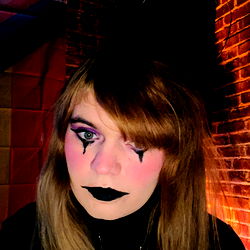 Anna Rivers in Clown-Inspired Makeup