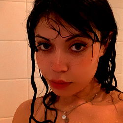 Onlyfans Model Angel Baby's Bathing Moment