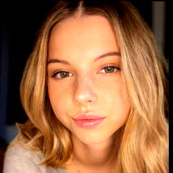 Faith | OnlyFans Model in Her Bedroom