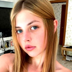 🦋Sandra🦋 a 18 y.o. nude model📸 photo